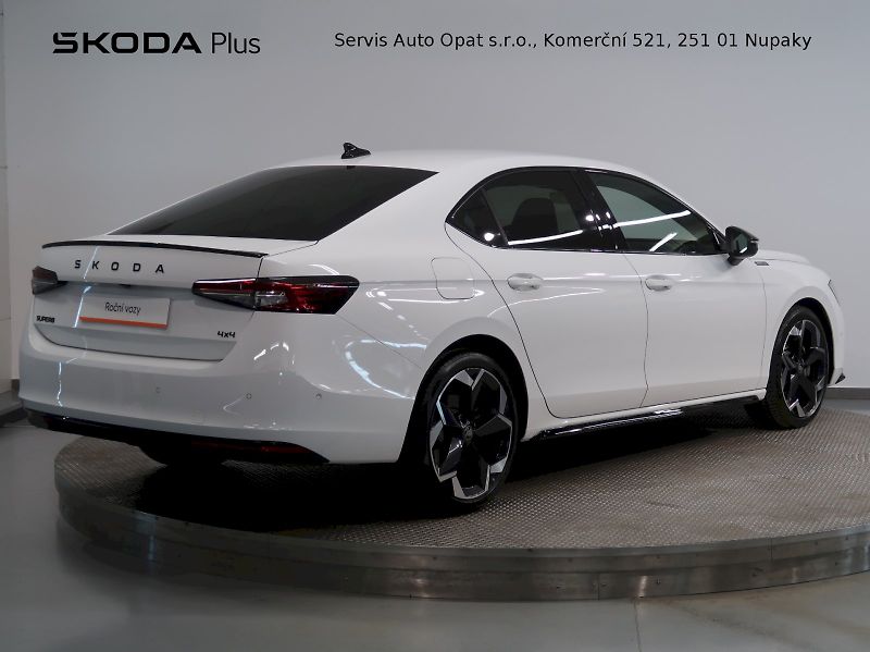 Škoda Superb (2025) SPORTLINE 2.0TDI 142KW 4x4 DSG - fotka 2 z 51