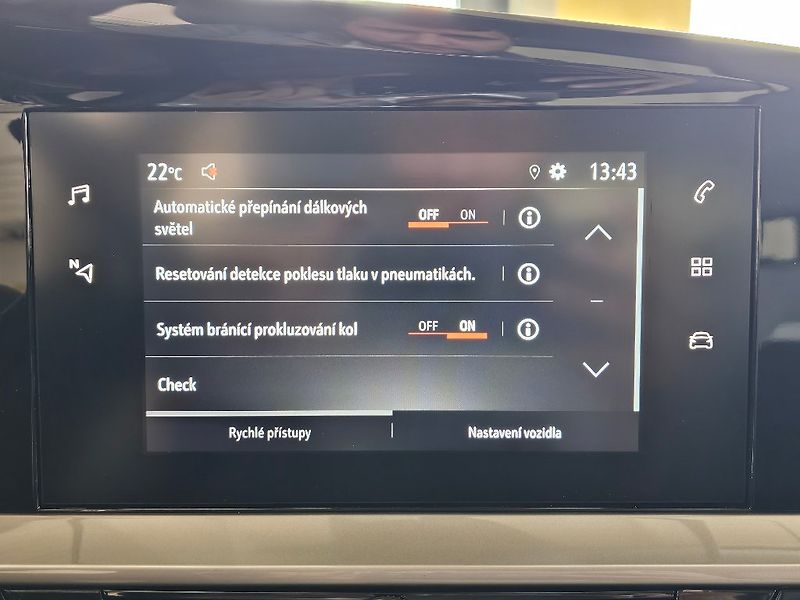 Opel Mokka HIT Edition 1.2 Turbo 100k MT6 - fotka 12 z 24