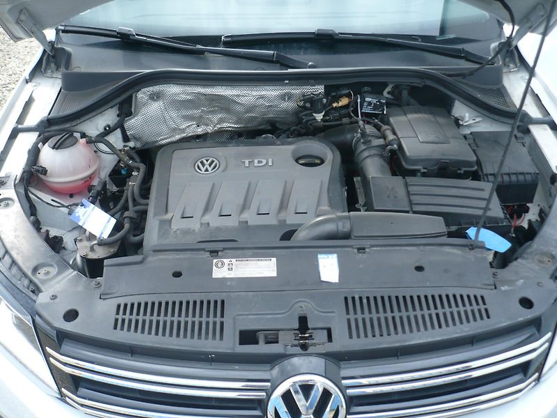 Volkswagen Tiguan 2.0TDI 130Kw 4x4 Klima Navi - fotka 28 z 28
