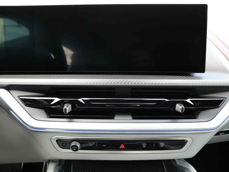 BMW XM (2026) - fotka 7 z 10