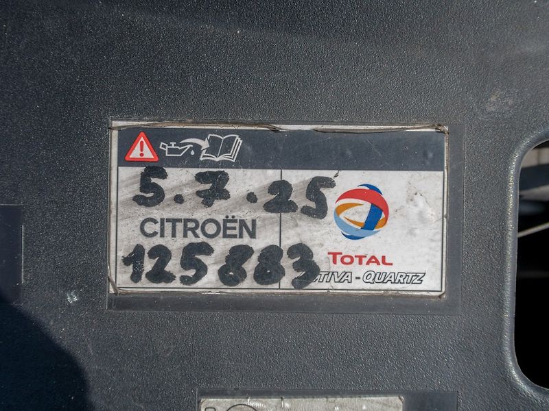 Citroën C5 (2011) 2.0HDI 103KW – PO SERVISU - fotka 36 z 39