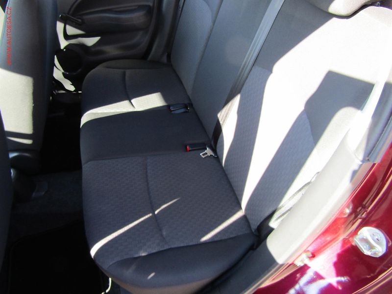 Mitsubishi Space Star (2019) 1.0i, AC - fotka 10 z 16