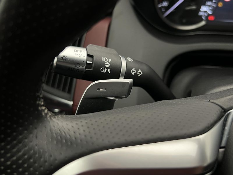 Jaguar E-Pace P200 S AWD AUT CZ - fotka 25 z 46