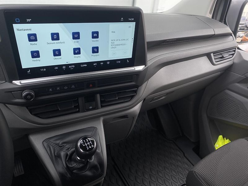 Volkswagen Transporter 2,0 TDI 110 kW - fotka 15 z 28