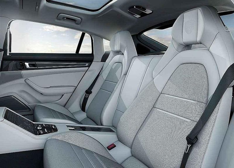 Porsche Panamera Executive.