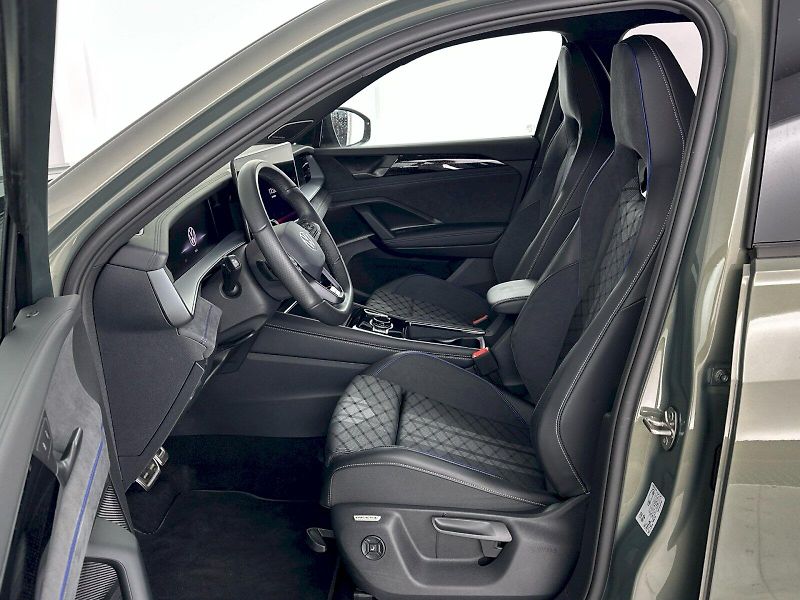Volkswagen Tayron (2025) R-Line 2.0 TSI 195kW 4Motion D - fotka 7 z 47