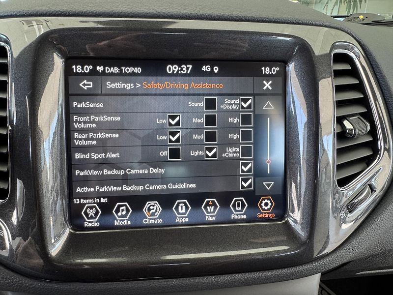 Jeep Compass S 4xe 1,3T 177kW*REZERVACE! - fotka 22 z 37