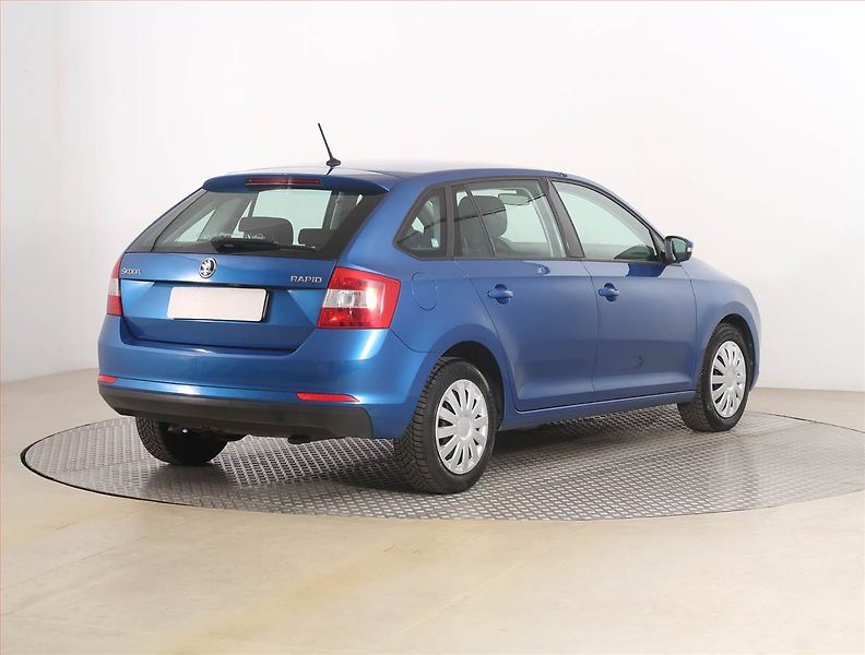 Škoda Rapid (2016) Spaceback 1.4 TDI, Navi - fotka 5 z 17