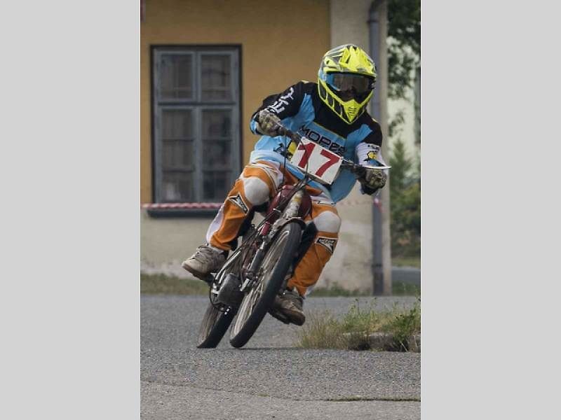 První červencová sobota byla v Rychtářově ve znamení mopedů. Moped rallye ho ovládla s čtyřiadvacátým ročníkem.