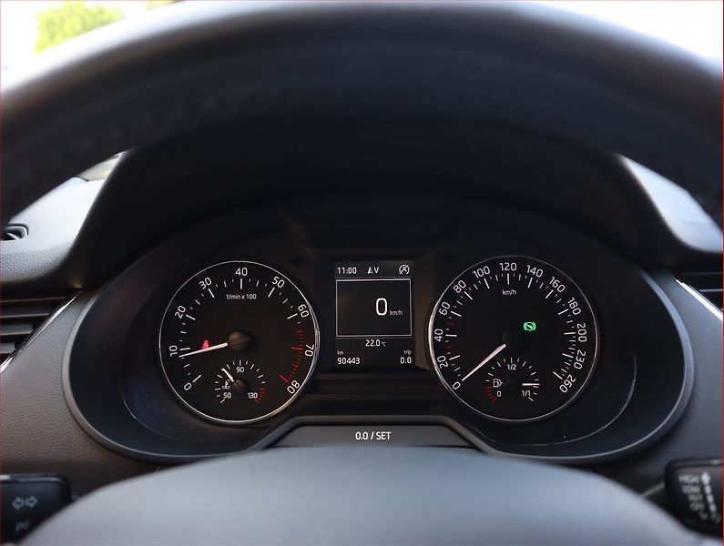Škoda Octavia (2015) 1.4 TSI, Automat, Kůže, Navi - fotka 11 z 20