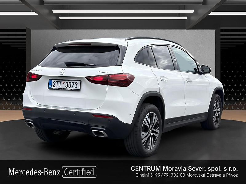 Mercedes-Benz GLA 200d 4MATIC, 1. majitel,CZ - fotka 5 z 17