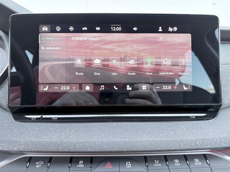Škoda Octavia (2024) Combi 1.5 TSI / 110 kW / TOP S - fotka 9 z 26