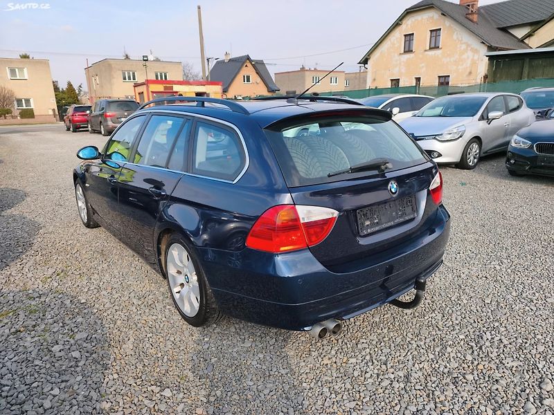 BMW Řada 3 (2008) - fotka 9 z 46