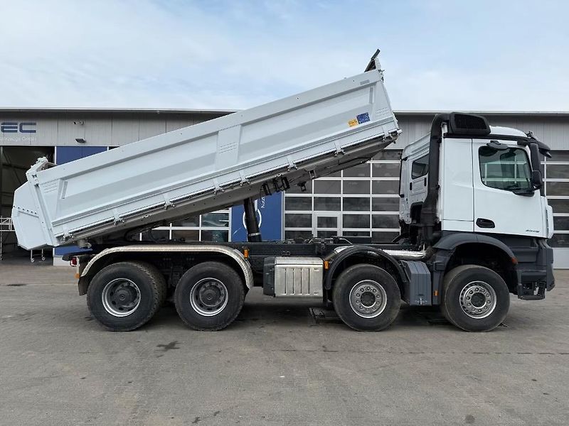 Mercedes-Benz (2025) Arocs 3548 8x4 Bordmatik - fotka 4 z 18