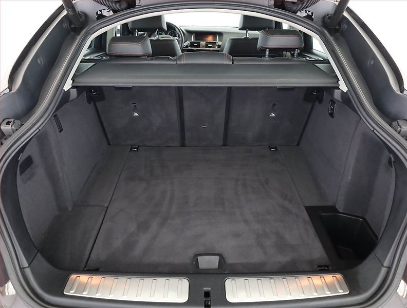 BMW X4 (2014) xDrive20d, 4X4, Automat - fotka 17 z 18