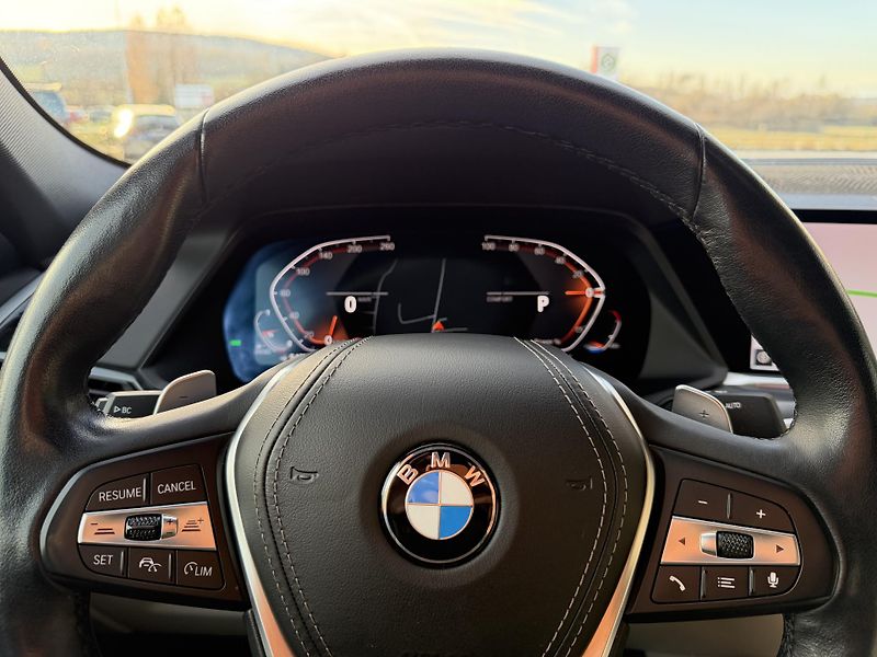 BMW X6 (2022) 30XD 210kW LASER TZ R20 CZ!!!! - fotka 37 z 45