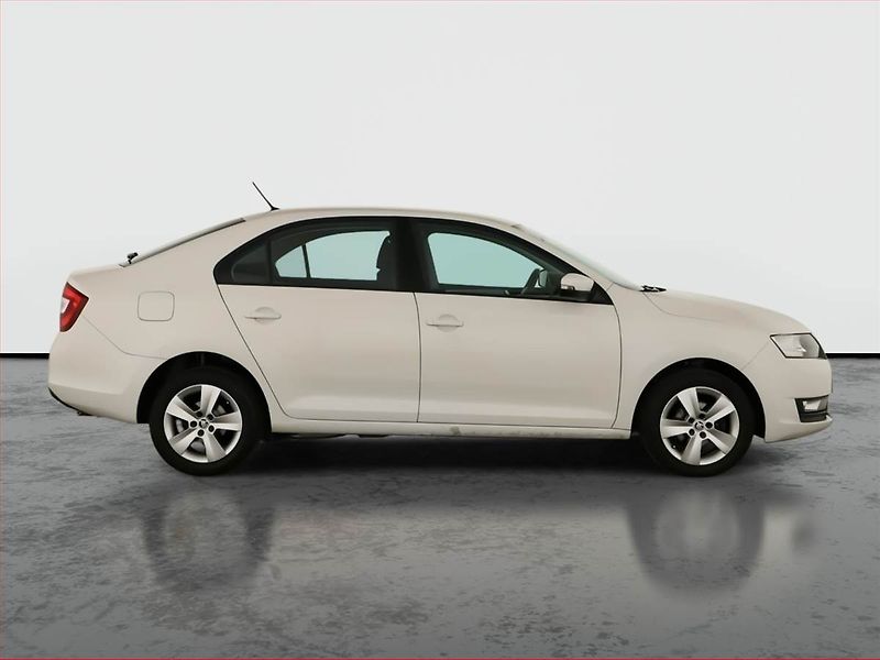Škoda Rapid (2018) 1.0 TSI, Park. senzory - fotka 6 z 11
