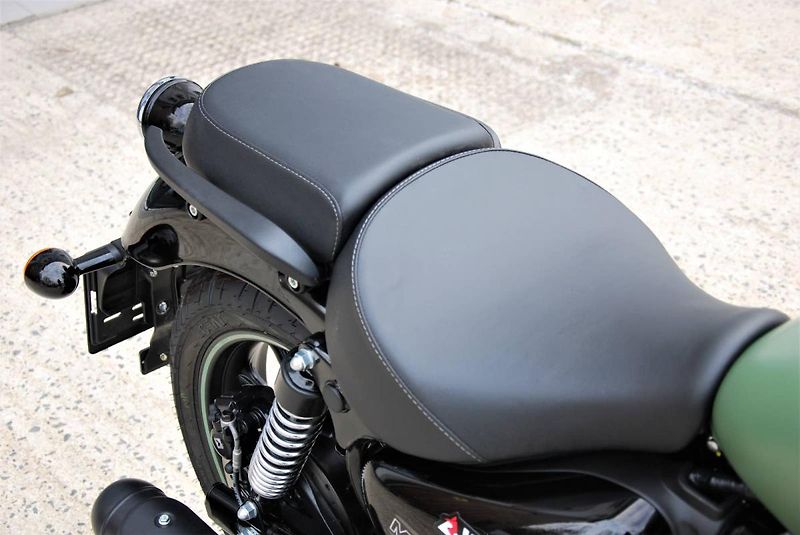 Royal Enfield Meteor 350 (2026) 350 Meteor GREEN - fotka 14 z 25