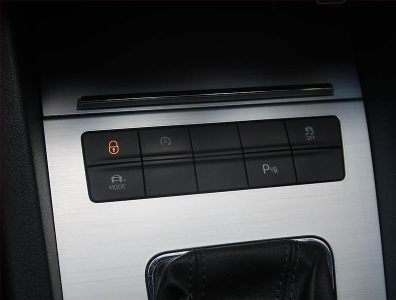 Škoda Octavia (2019) Style Plus 2.0 TSI - fotka 18 z 23