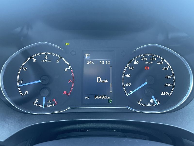 Toyota Yaris ACT. TREND Y20 1.5 VVT-i 82 kW - fotka 12 z 23