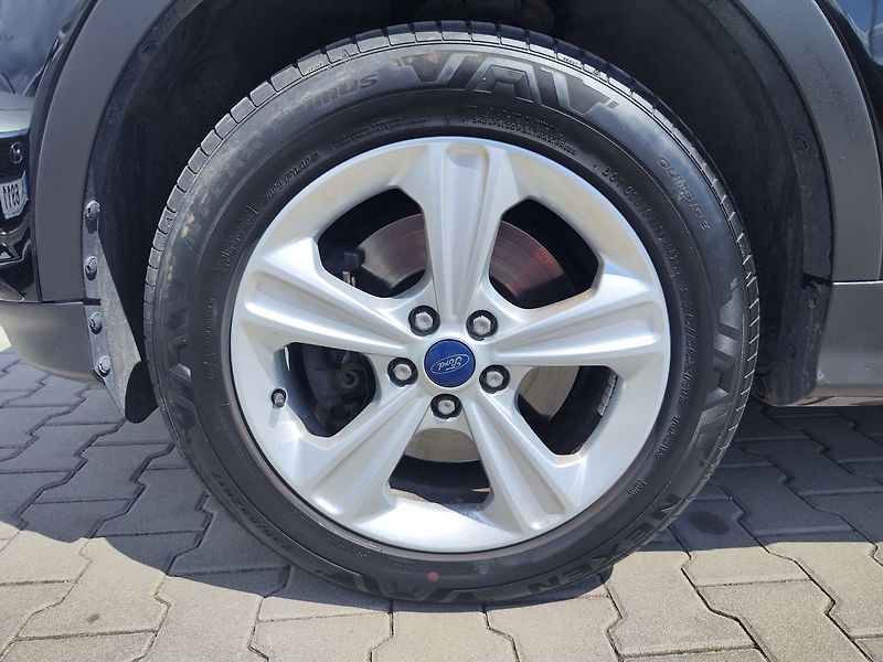 Ford Kuga 2.0 TDCi/110kW Trend 4x4 - fotka 28 z 29