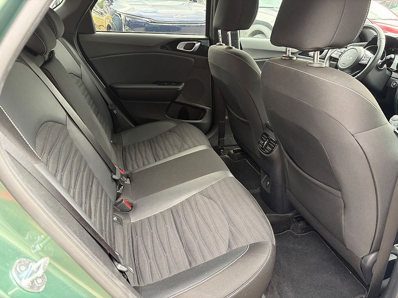 Kia Pro_Ceed 1.5 T-GDi 7DCT GT-Line Plus - fotka 8 z 10