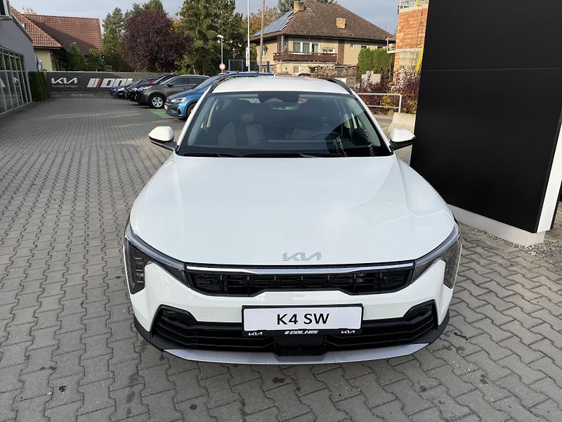 Kia K4 Sportswagon (2026) EXCLUSIVE 1.6 T-GDI 7DCT ALU17 - fotka 7 z 18