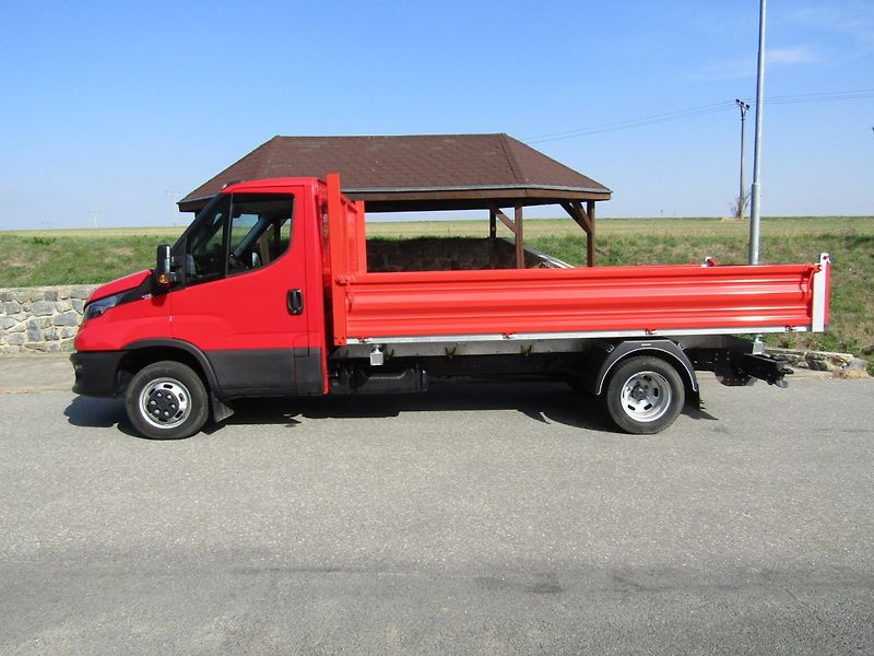 Iveco Daily (2024) 3.0 JTD  50C/35 - fotka 1 z 30