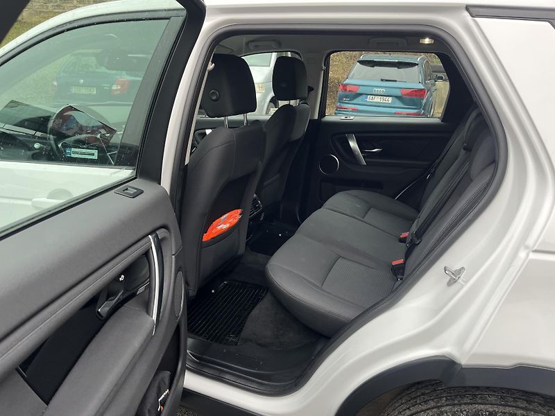 Land Rover Discovery Sport (2020) 2,0 D 110 Kw 4WD DYNAMIC ČR!!! - fotka 10 z 17