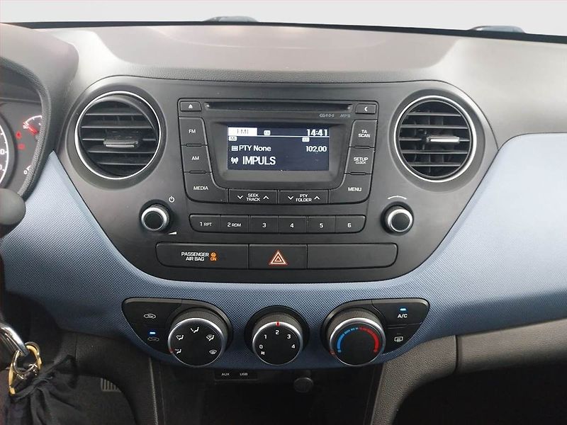 Hyundai i10 (2015) 1.0, Serv.kniha, Tempomat - fotka 12 z 16