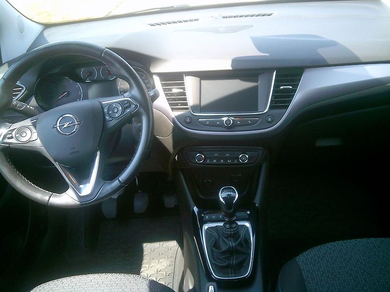 Opel Crossland (2022) 1.2 81kW KOUPENO .ČR,1.MAJITEL - fotka 9 z 16