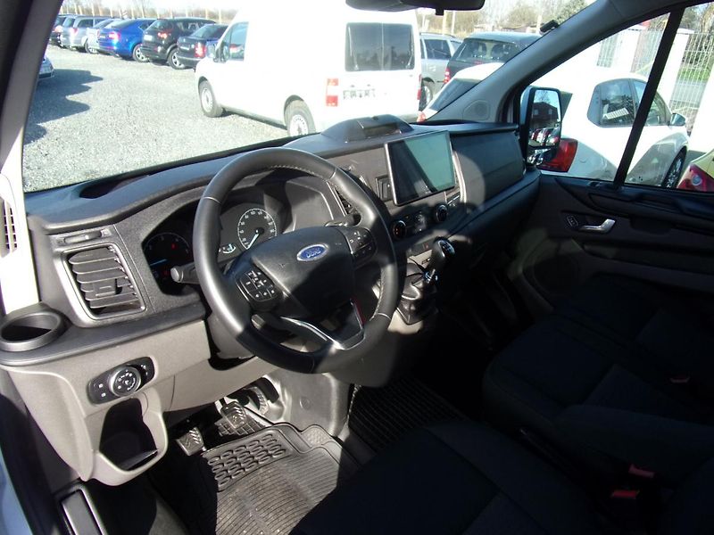 Ford Transit Custom 2.0 TDCi KLIMA ZÁRUKA 6 míst - fotka 30 z 35