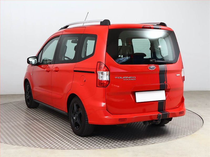 Ford Tourneo Courier (2017) Trend 1.0 EcoBoost, 5Míst, ČR - fotka 4 z 15