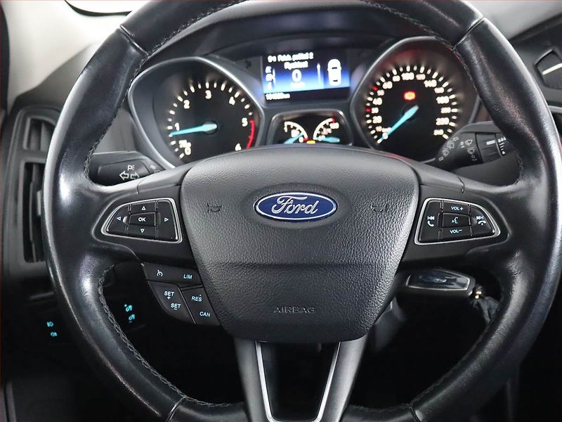 Ford Focus (2016) 1.5 TDCi, Tempomat - fotka 18 z 20