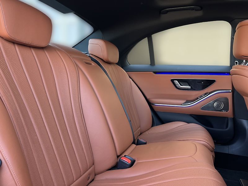 Mercedes-Benz Třídy S 450 4MATIC - fotka 17 z 19