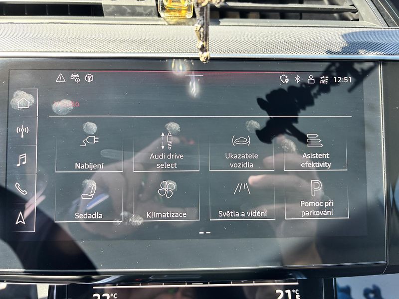 Audi Q8 e-tron (2023) S-Line 55 300kW 114kWh Matrix  - fotka 33 z 41