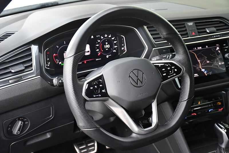 Volkswagen Tiguan Allspace 2.0TDi RLINE DSG 4MOTION 1M ČR - fotka 16 z 44