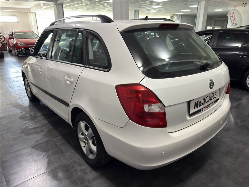 Škoda Fabia 1,2   i KLIMA TEMPOMAT ČIDLA - fotka 4 z 29