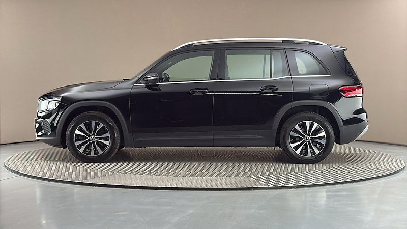 Mercedes-Benz GLB 200d AUT 4MATIC - fotka 4 z 25