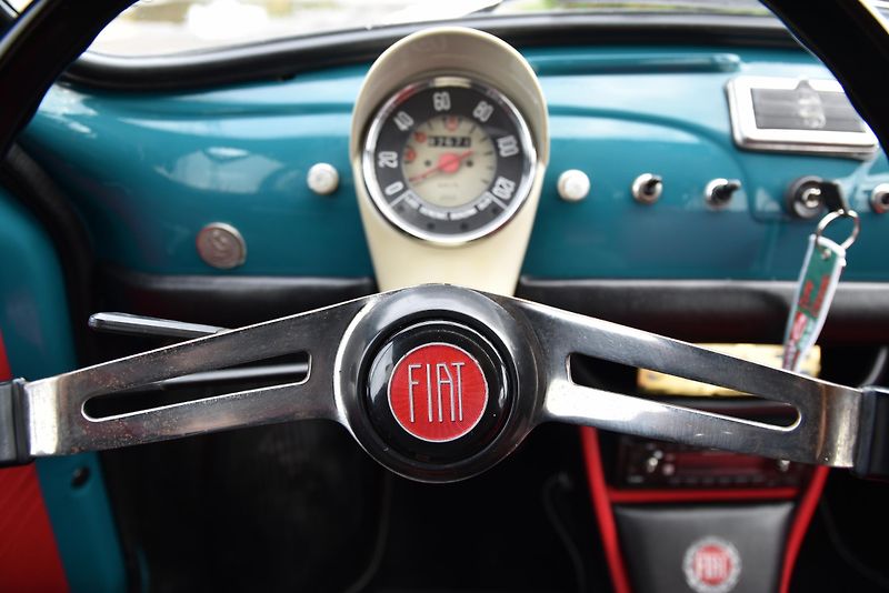 Fiat 500 (1971) 110 F BERLINA 650 ccm - fotka 12 z 33