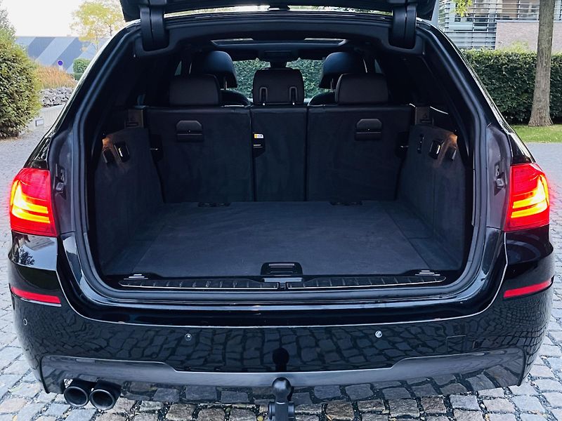 BMW Řada 5 530D AUT XDRIVE TAŽNÉ M-PAKET - fotka 19 z 48