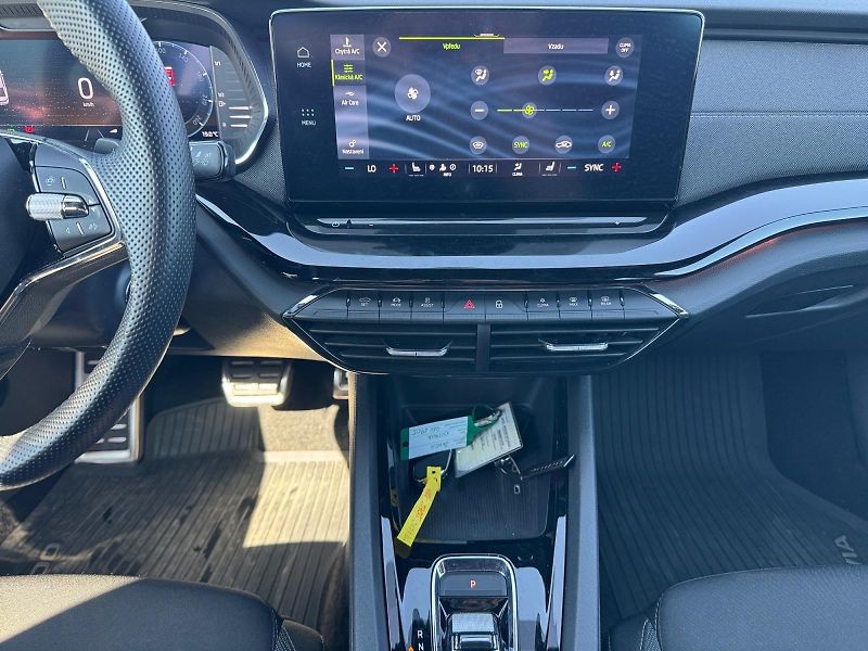 Škoda Octavia (2023) SPORTLINE 1.5e-TEC 110kW CZ - fotka 10 z 11