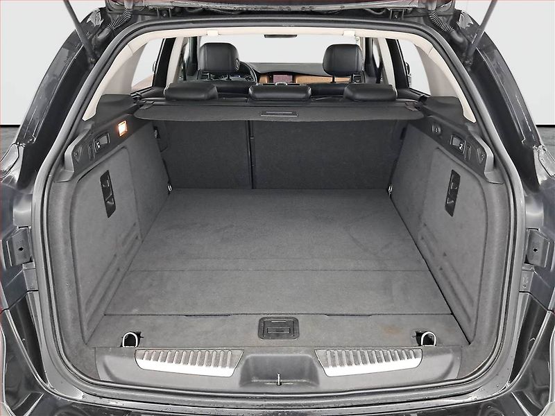 Renault Laguna (2008) 2.0 dCi, po STK, CZ doklady - fotka 14 z 17