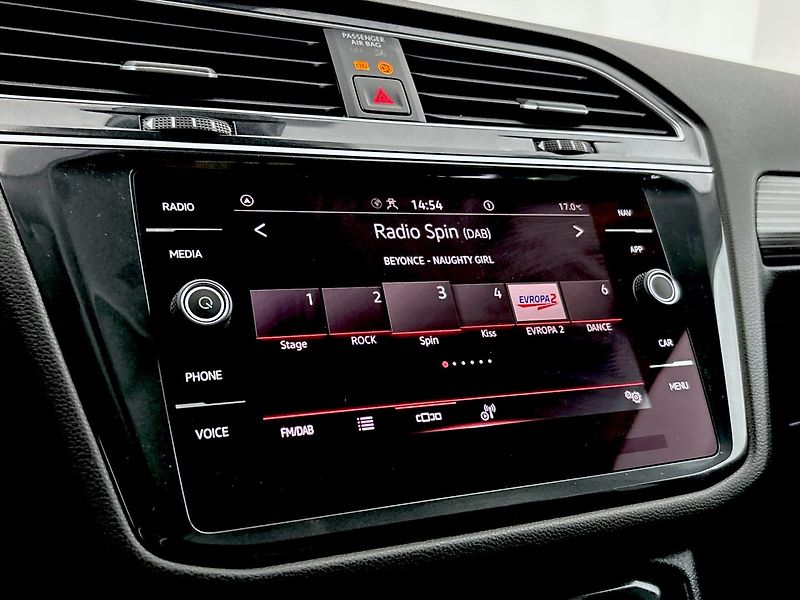 Volkswagen Tiguan Life DSG - fotka 12 z 30