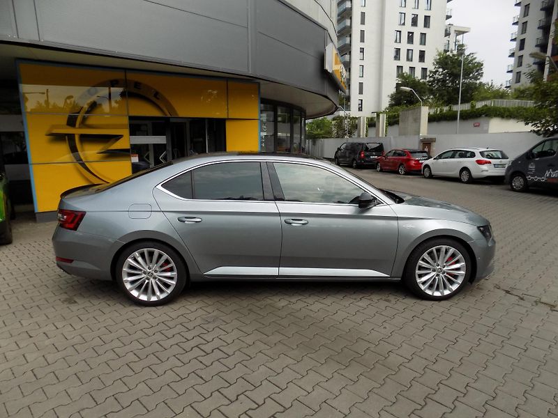Škoda Superb (2015) 2.0 TSi L&K Webasto - fotka 8 z 15