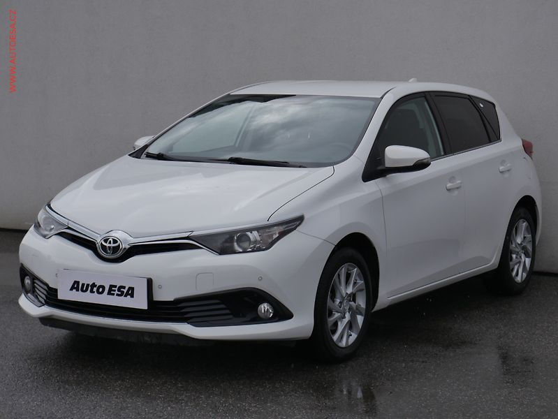 Toyota Auris (2017) 1.6i, ČR, AC, kamera - fotka 3 z 21