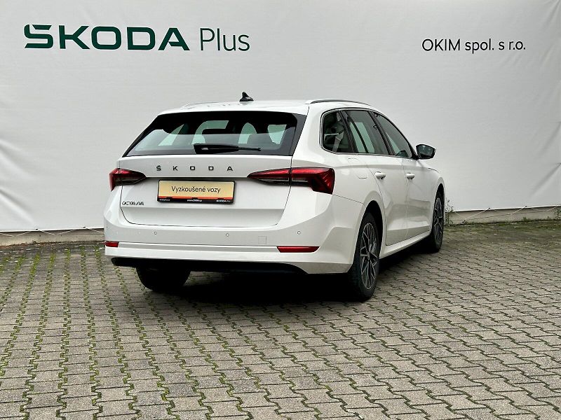 Škoda Octavia (2021) 1.5 TSI 110kW Style Combi - fotka 2 z 22