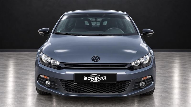 Volkswagen Scirocco 2,0 TSI 147 kW MANUÁL - fotka 2 z 10