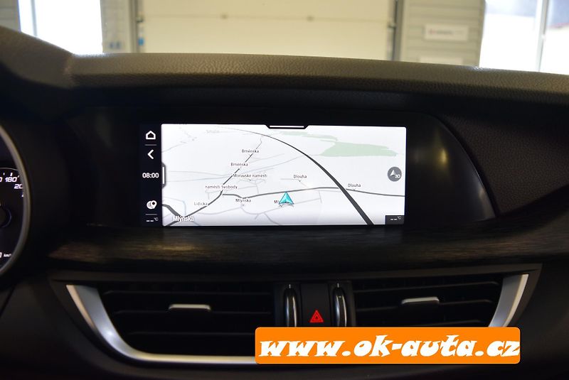 Alfa Romeo Stelvio 2.2 JTD Q4 FACELIFT 2021 - fotka 37 z 56