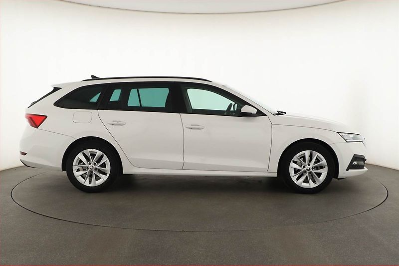 Škoda Octavia (2020) 2.0 TDI - fotka 6 z 16